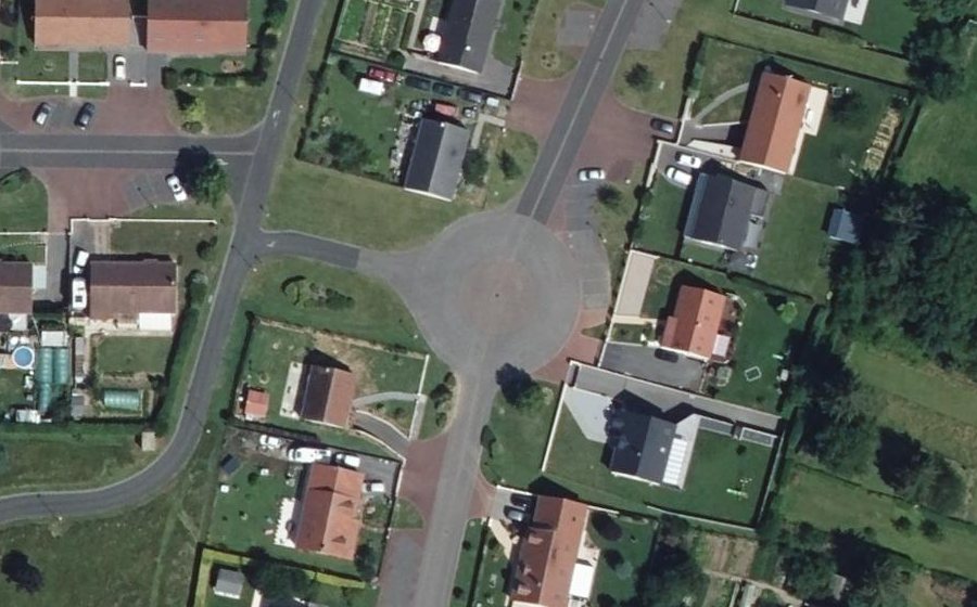 Vue aérienne du Mini-giratoire n°536958805