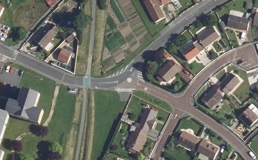 Vue aérienne du Mini-giratoire n°538055832