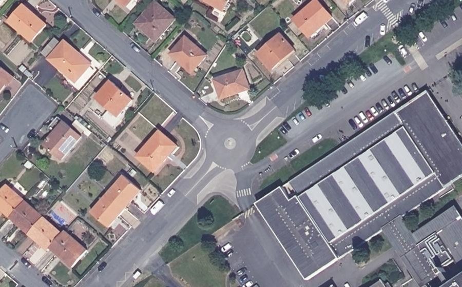 Vue aérienne du Mini-giratoire n°552922443