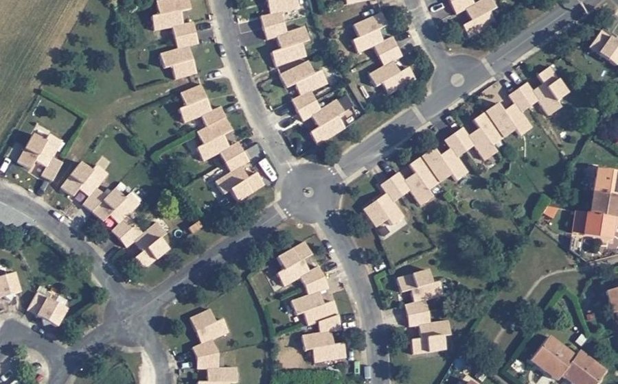Vue aérienne du Mini-giratoire n°555011206