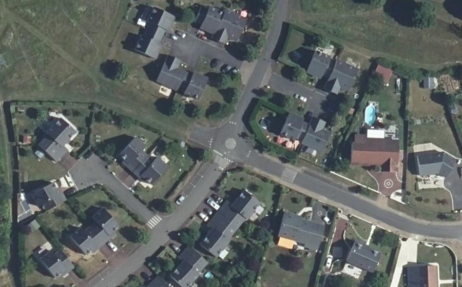 Vue aérienne du Mini-giratoire n°557876196