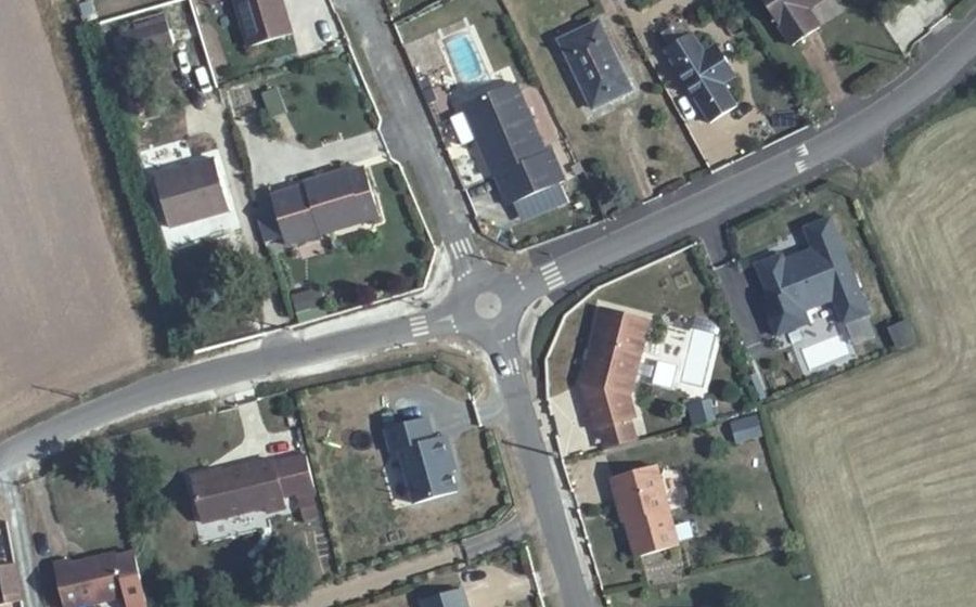 Vue aérienne du Mini-giratoire n°558697476