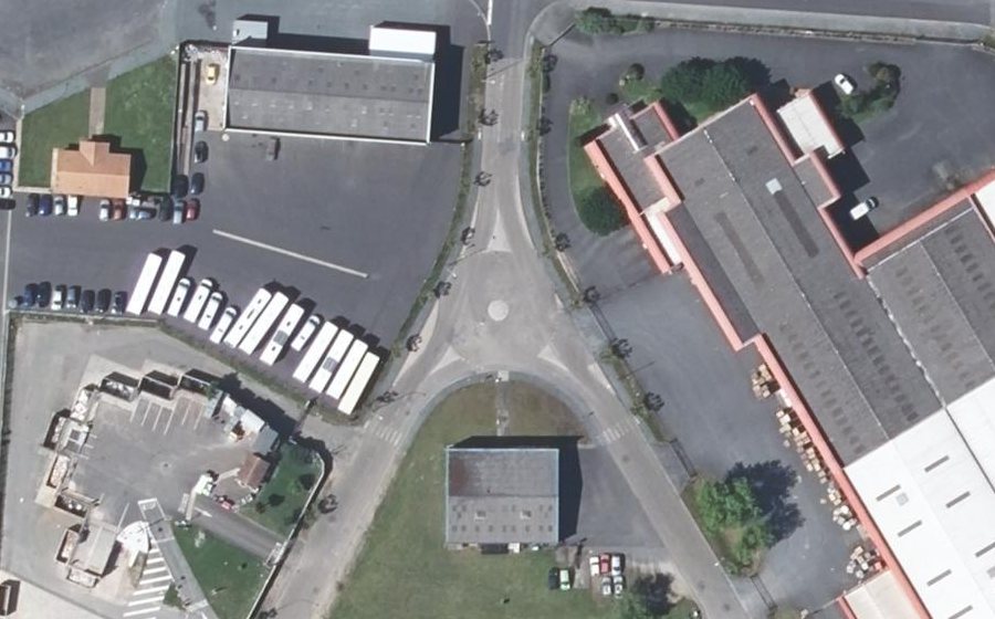 Vue aérienne du Mini-giratoire n°559200975