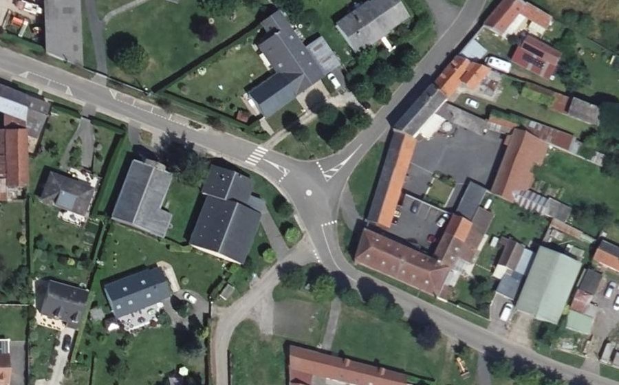 Vue aérienne du Mini-giratoire n°560449661