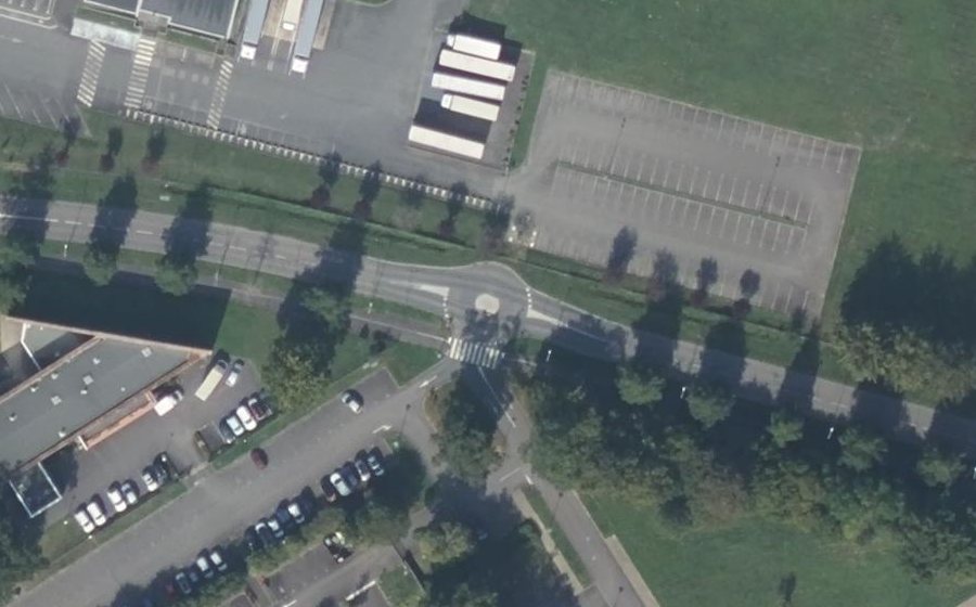 Vue aérienne du Mini-giratoire n°561323334