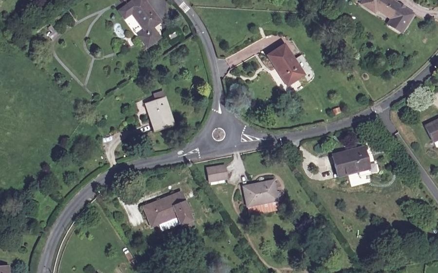 Vue aérienne du Mini-giratoire n°562842876