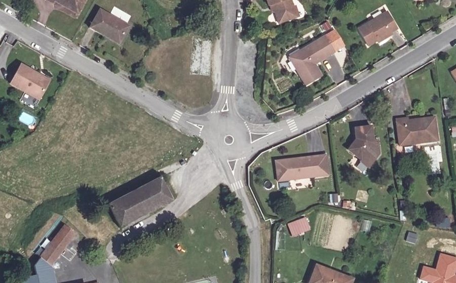Vue aérienne du Mini-giratoire n°562870257