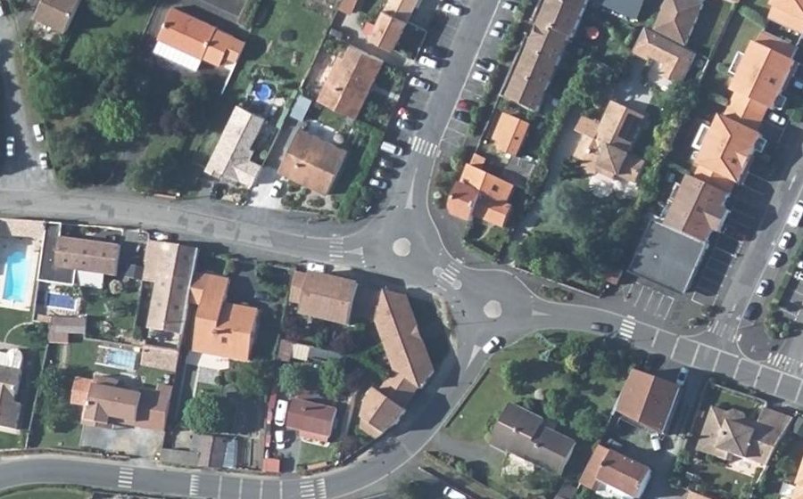 Vue aérienne du Mini-giratoire n°563297697