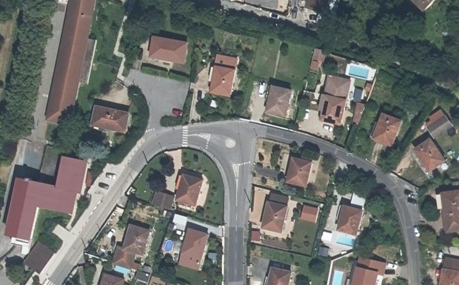 Vue aérienne du Mini-giratoire n°566142485