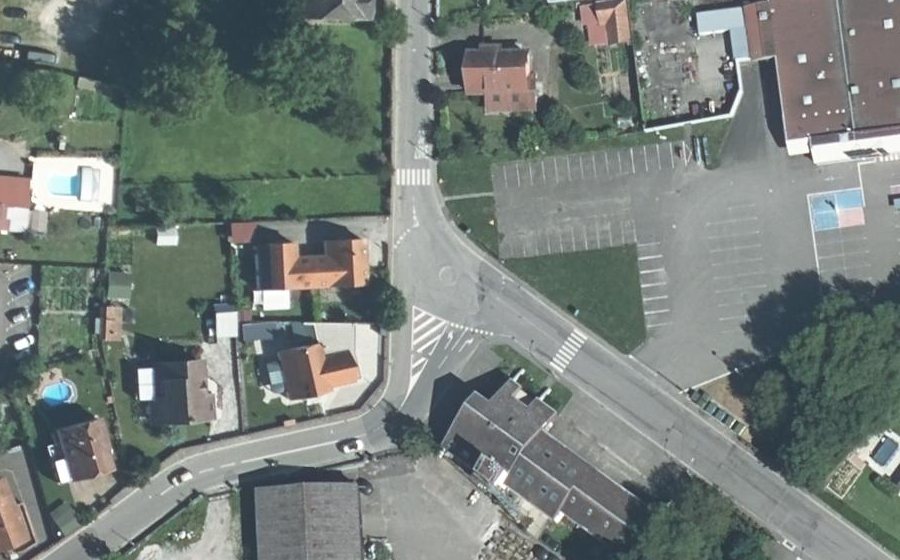 Vue aérienne du Mini-giratoire n°566713793