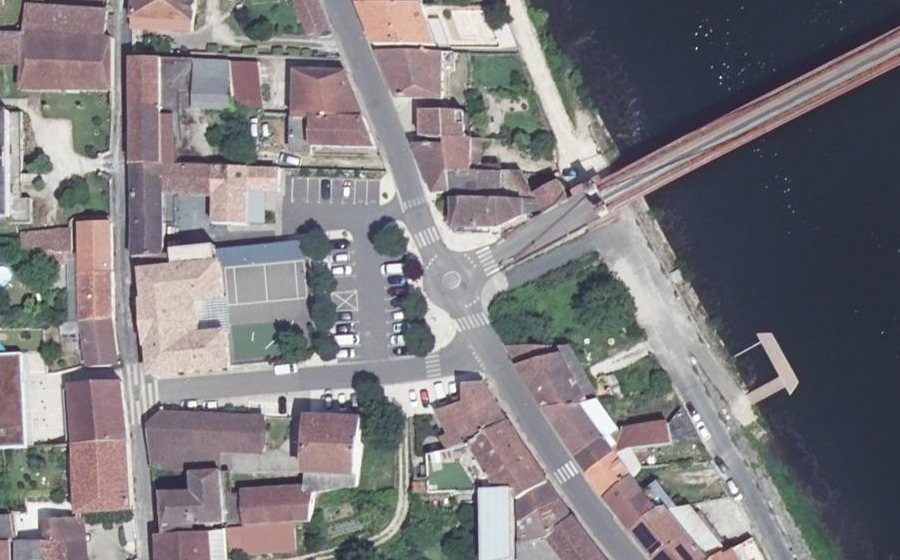Vue aérienne du Mini-giratoire n°567285135