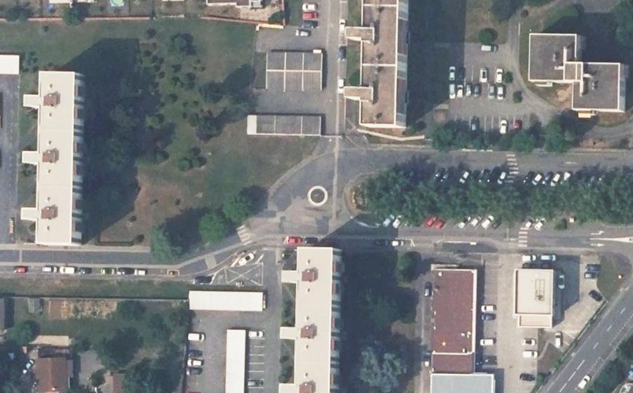 Vue aérienne du Mini-giratoire n°571833355