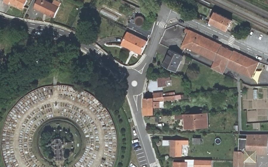 Vue aérienne du Mini-giratoire n°581272995