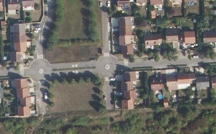 Vue aérienne du Mini-giratoire n°582139217
