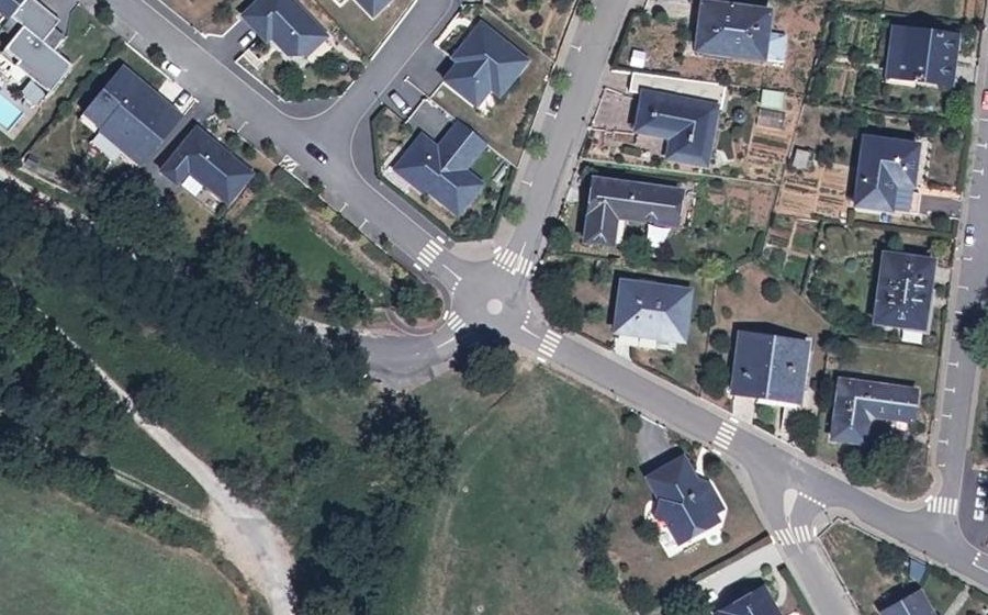 Vue aérienne du Mini-giratoire n°582469749