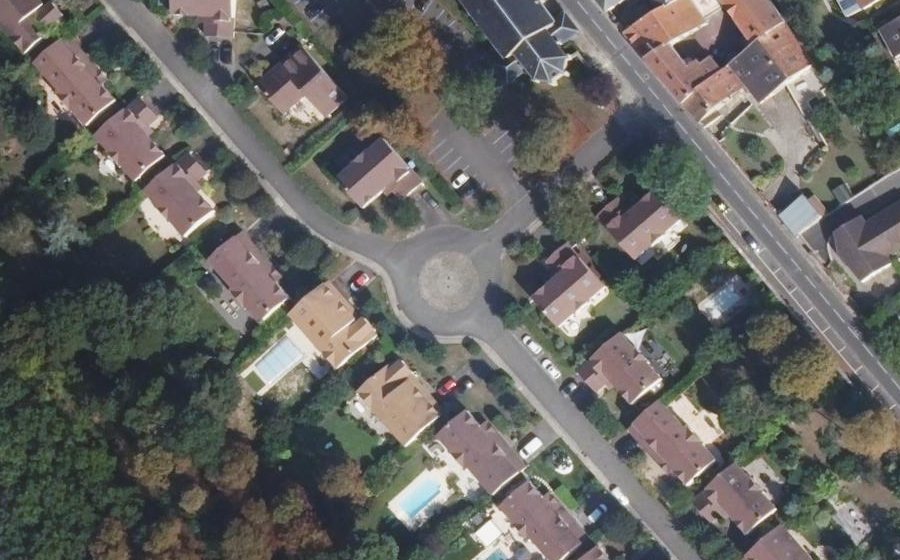 Vue aérienne du Mini-giratoire n°588420163