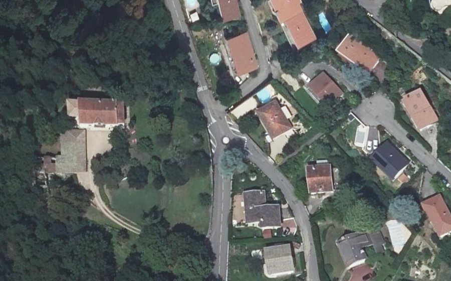 Vue aérienne du Mini-giratoire n°595249094