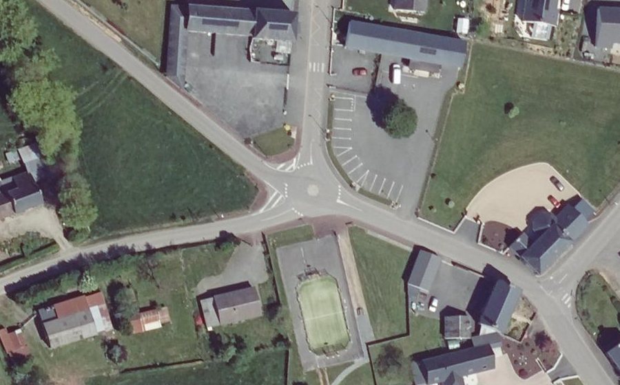 Vue aérienne du Mini-giratoire n°597444990