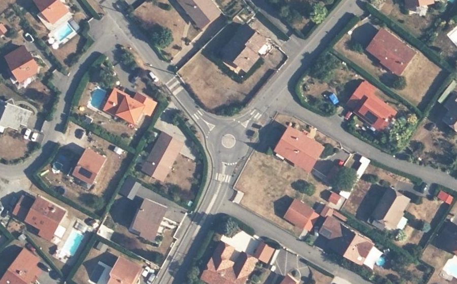 Vue aérienne du Mini-giratoire n°598198960