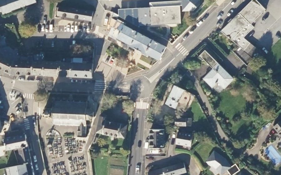 Vue aérienne du Mini-giratoire n°598385044