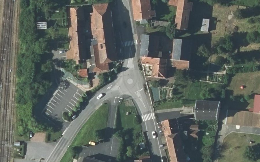 Vue aérienne du Mini-giratoire n°598477286