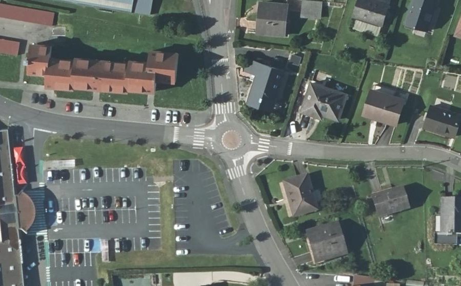 Vue aérienne du Mini-giratoire n°598488801