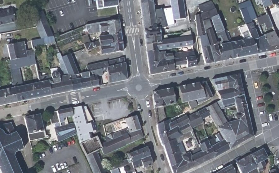 Vue aérienne du Mini-giratoire n°599581396
