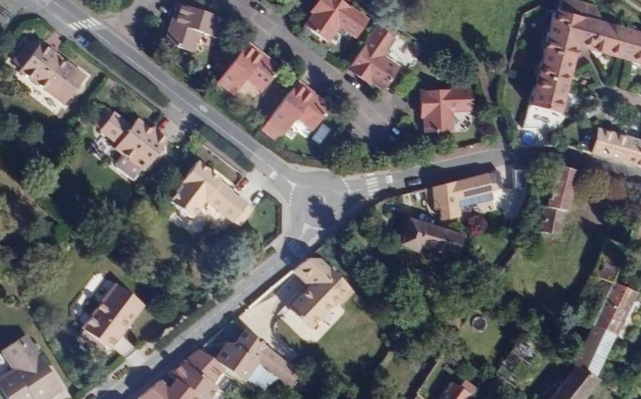 Vue aérienne du Mini-giratoire n°599940715