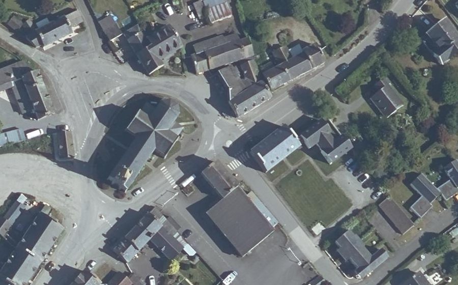 Vue aérienne du Mini-giratoire n°600168033