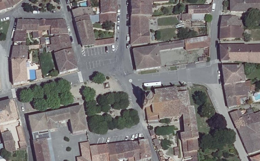 Vue aérienne du Mini-giratoire n°600747039