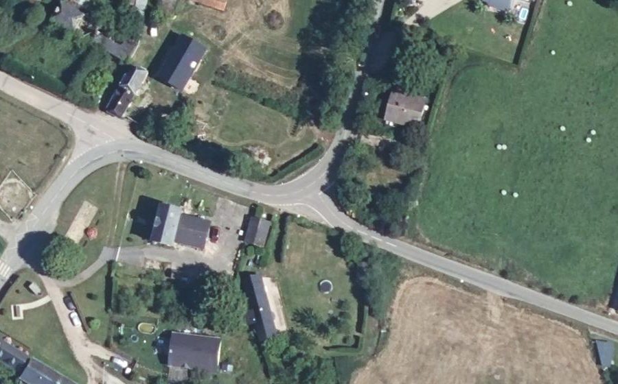 Vue aérienne du Mini-giratoire n°601575163