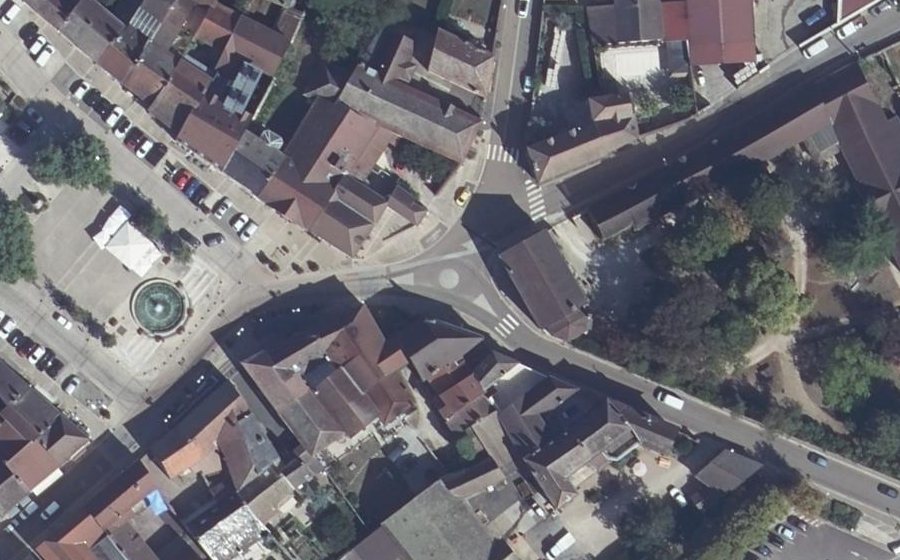 Vue aérienne du Mini-giratoire n°602290287