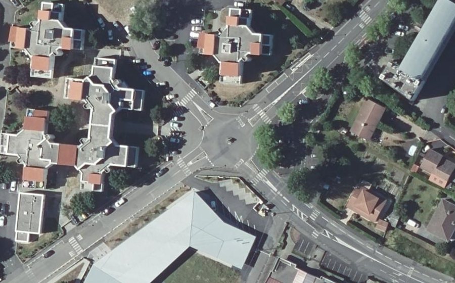 Vue aérienne du Mini-giratoire n°602335478