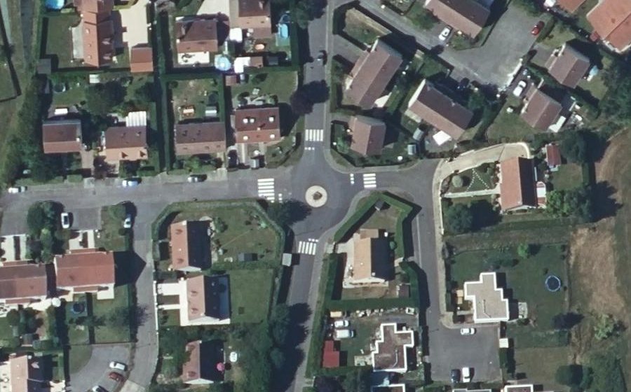 Vue aérienne du Mini-giratoire n°602644830