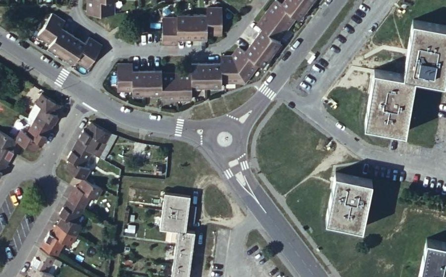 Vue aérienne du Mini-giratoire n°603228220