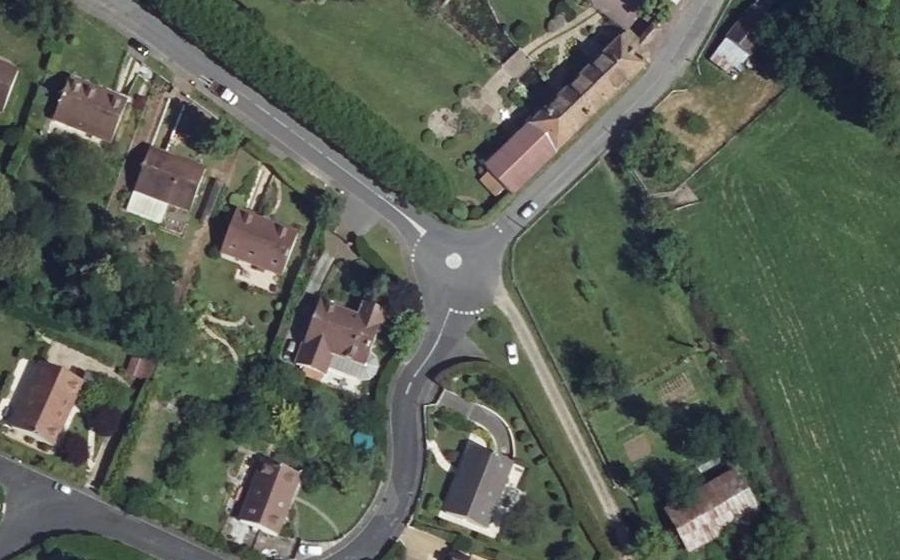 Vue aérienne du Mini-giratoire n°603760453