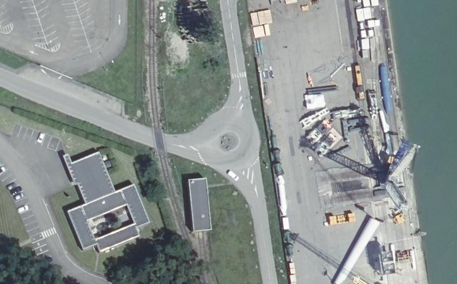 Vue aérienne du Mini-giratoire n°604230882