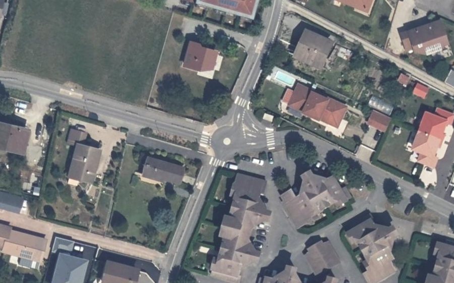 Vue aérienne du Mini-giratoire n°606145531