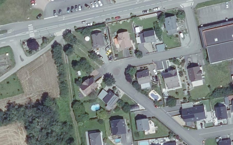 Vue aérienne du Mini-giratoire n°607994481