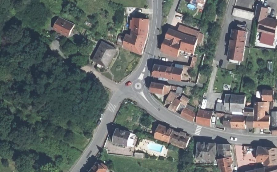 Vue aérienne du Mini-giratoire n°608265043
