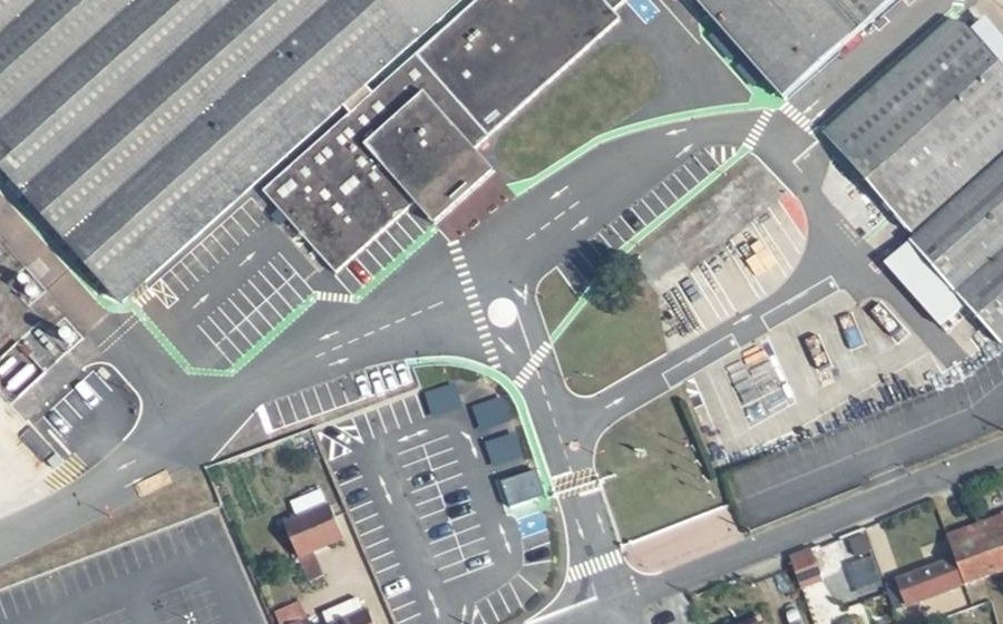 Vue aérienne du Mini-giratoire n°609350975
