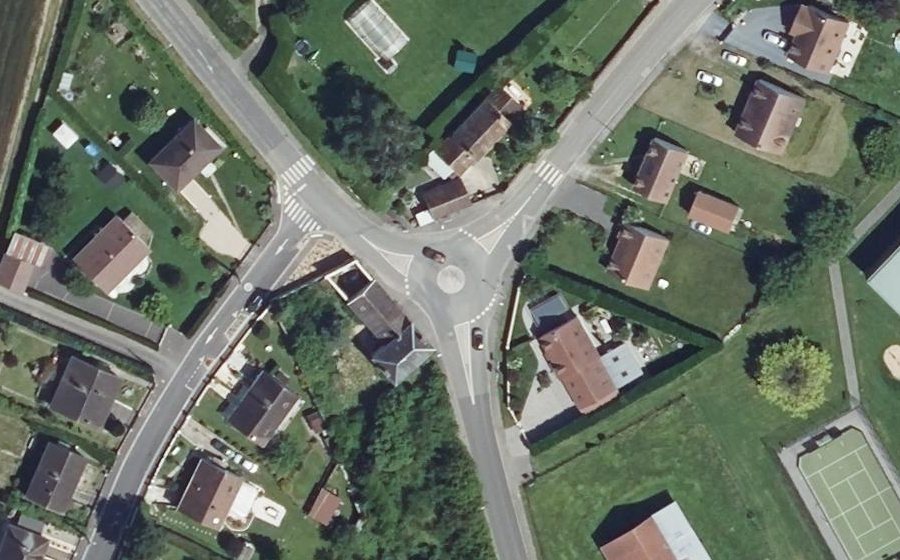Vue aérienne du Mini-giratoire n°609465910