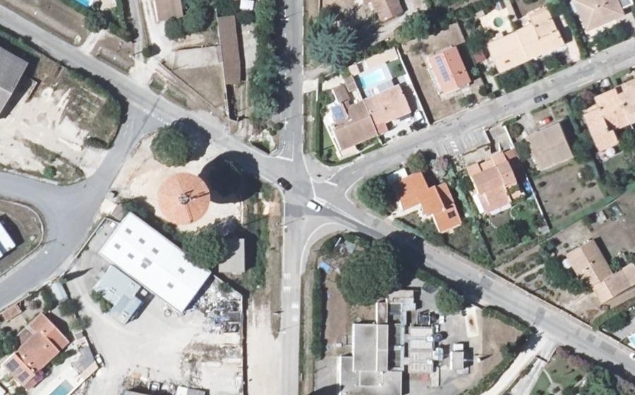 Vue aérienne du Mini-giratoire n°609530626