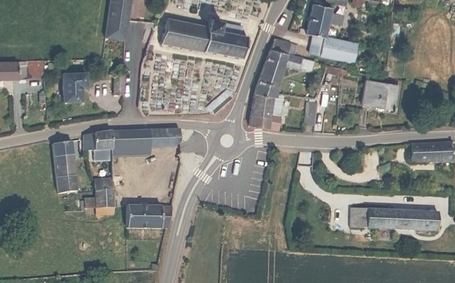 Vue aérienne du Mini-giratoire n°611636698
