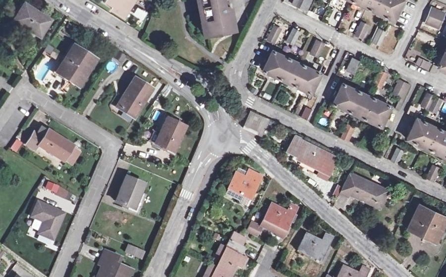 Vue aérienne du Mini-giratoire n°616256373