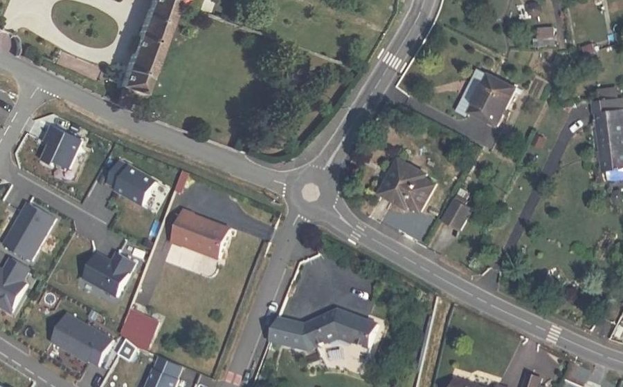 Vue aérienne du Mini-giratoire n°616746090