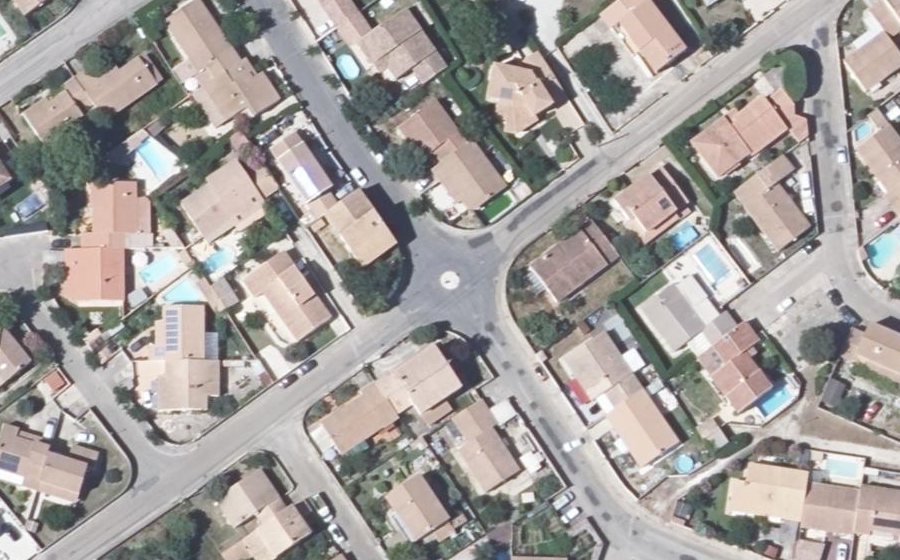 Vue aérienne du Mini-giratoire n°617806163