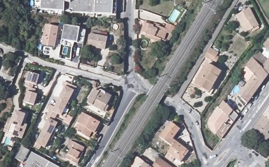 Vue aérienne du Mini-giratoire n°617819316