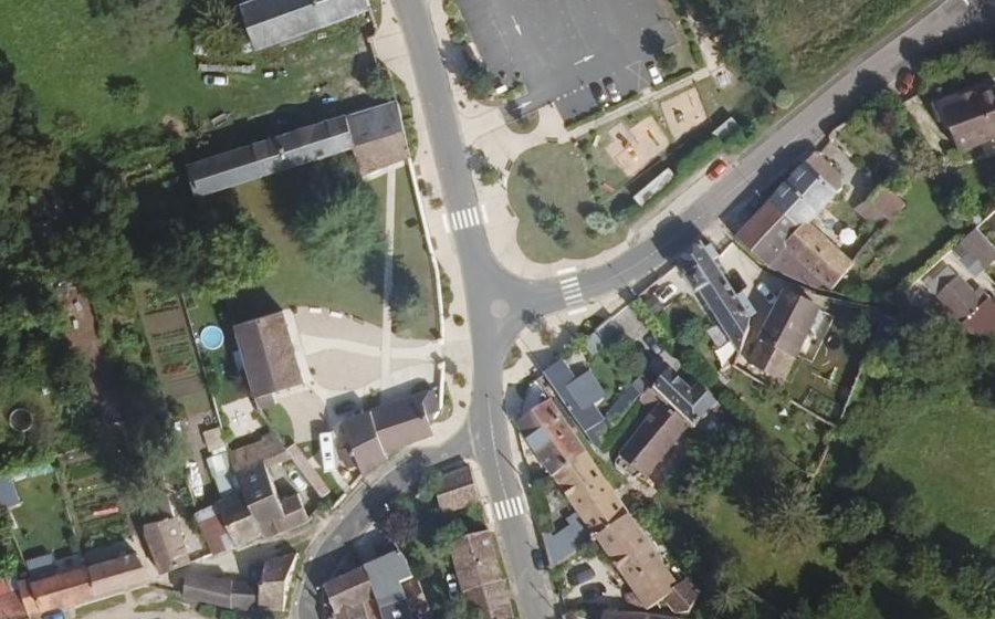 Vue aérienne du Mini-giratoire n°618240827
