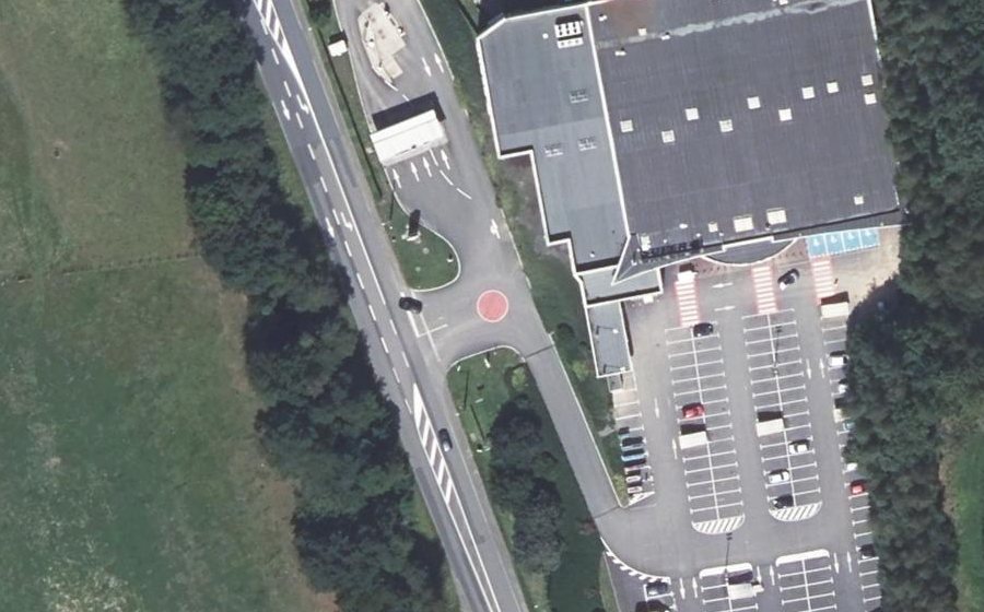 Vue aérienne du Mini-giratoire n°619138077